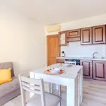 Felix House 1 * 奧爾比亞
